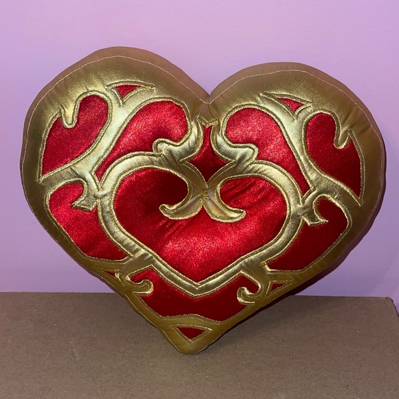 Rare Legend of Zelda skyward sword heart container pillow plush anime Nintendo - Picture 1 of 2